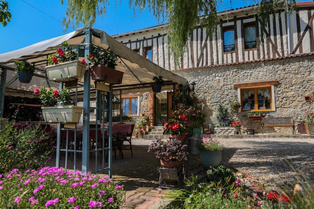 Le Bourdieu Campsite Durfort (Ariege)