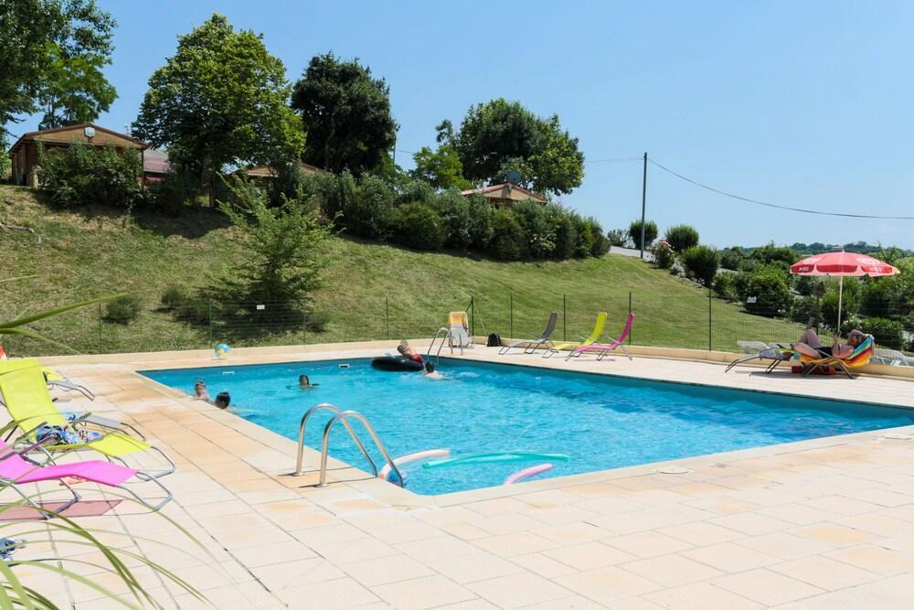 Le Bourdieu Campsite Durfort (Ariege)
